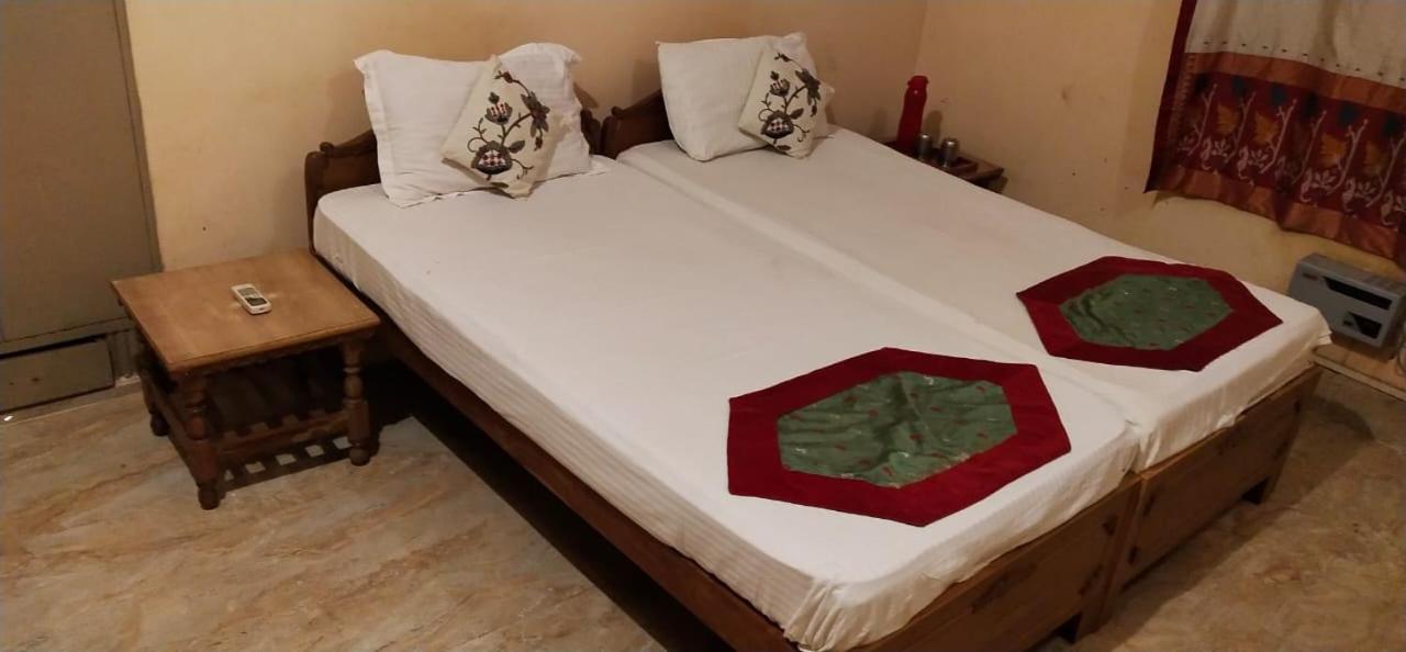 Cozy Inn Varanasi Exterior foto